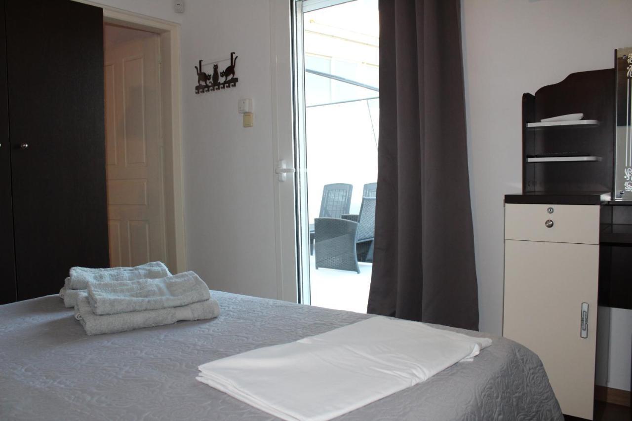 Carolina Apartments Crete Agia Pelagia Екстериор снимка
